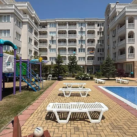 Bratanov Lifestyle Deluxe Lejlighed