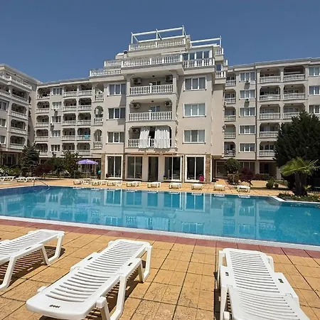 Bratanov Lifestyle Deluxe Lejlighed *