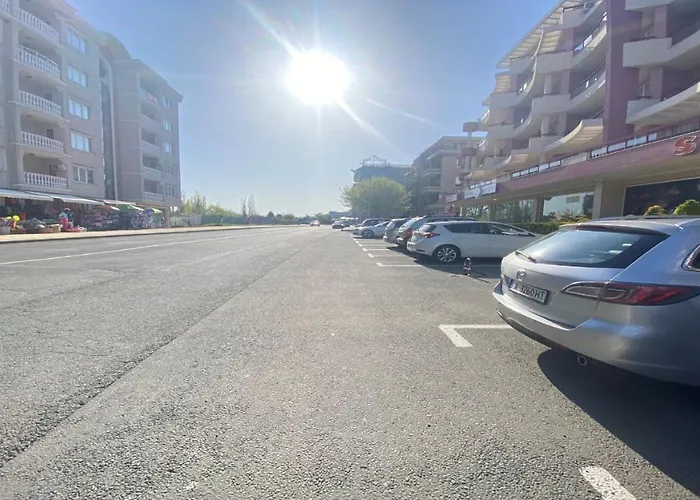 Bratanov Lifestyle Deluxe Lejlighed *