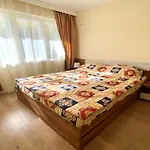 Bratanov Lifestyle Deluxe * נסבר