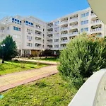 Bratanov Lifestyle Deluxe * נסבר
