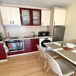 Bratanov Lifestyle Deluxe נסבר