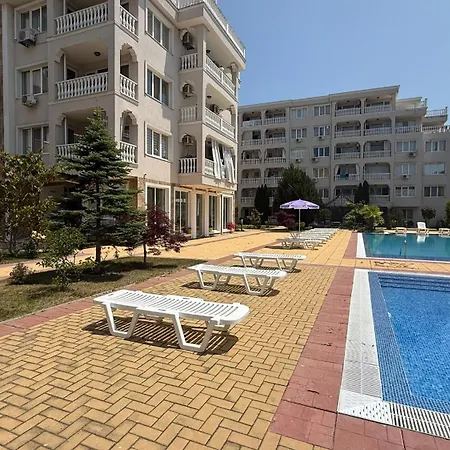 Bratanov Lifestyle Deluxe Apartment Nesebar